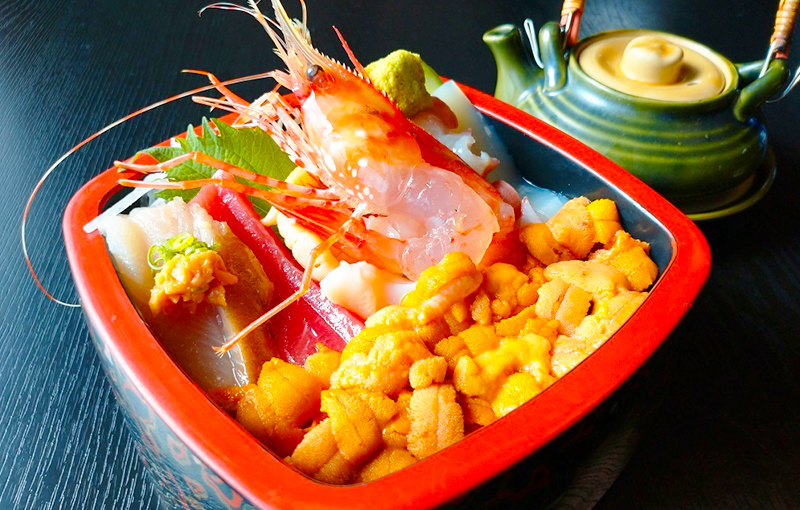 積丹生うに 海鮮ちらし堪能と絶景の神威岬 北海道ワインと小樽堺町通り商店街ぶらり散策 北海道の旅行はコープトラベル 海外旅行 国内旅行